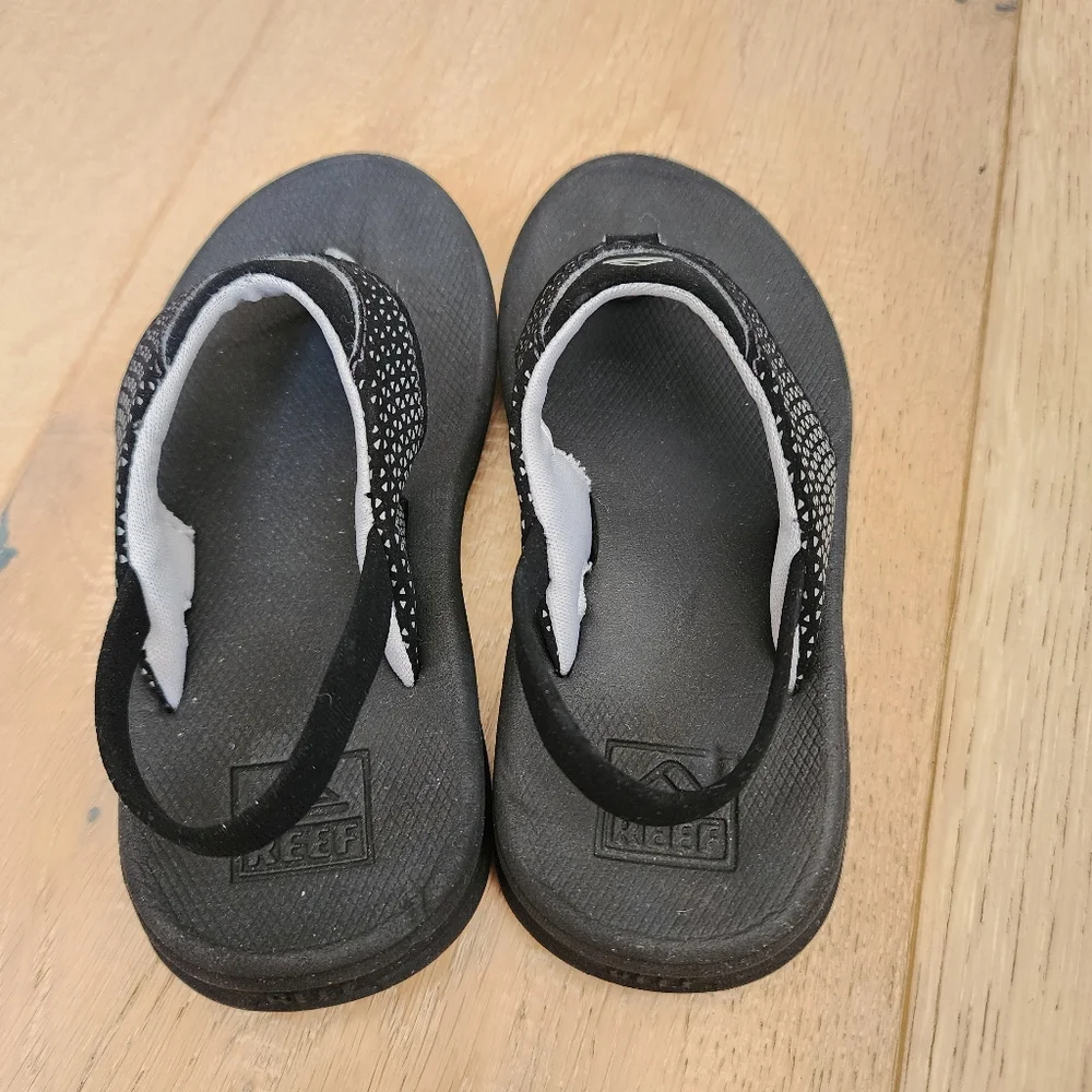 REEF Slingback Sandles size 6T